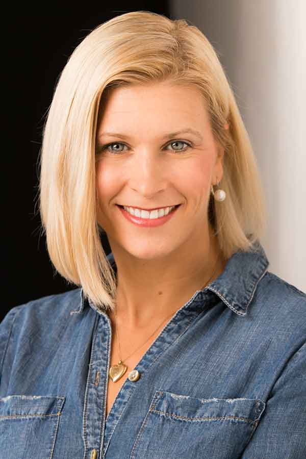 rachelm-Headshot-600x900
